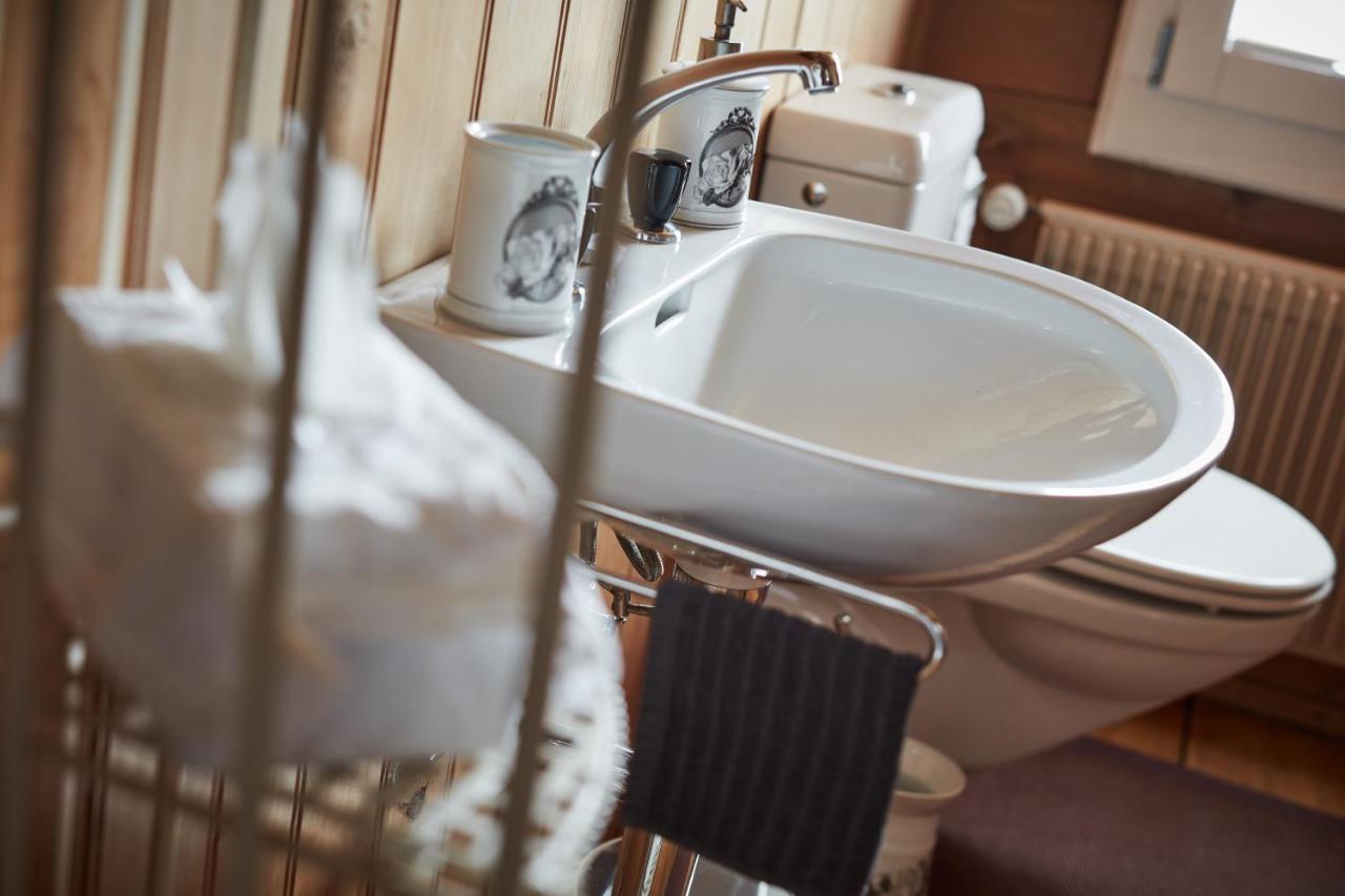 Nostalgie Bed & Breakfast Chraemerhus Curaglia Екстер'єр фото